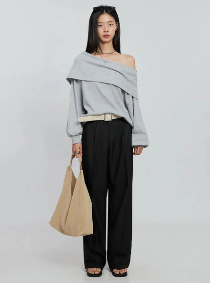 oversized-off-shoulder-sweater-in507 / Gray