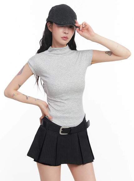 mock-neck-fitted-short-sleeve-top-ic503 / Gray