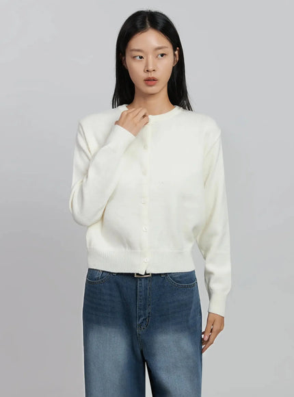 soft-button-up-cardigan-id516 / Light beige