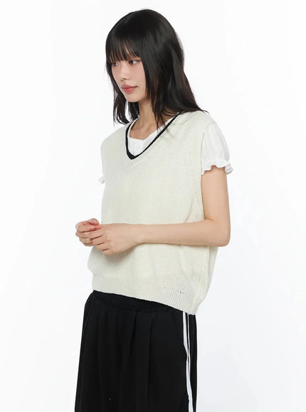 modern-knit-sleeveless-vest-iy525 / Light beige
