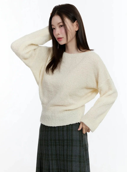 off-shoulder-knit-sweater-id526 / Light beige