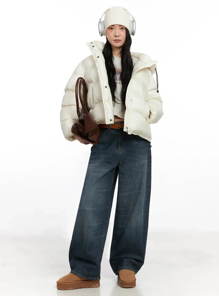modern-crop-puffer-jacket-in528 / Light beige