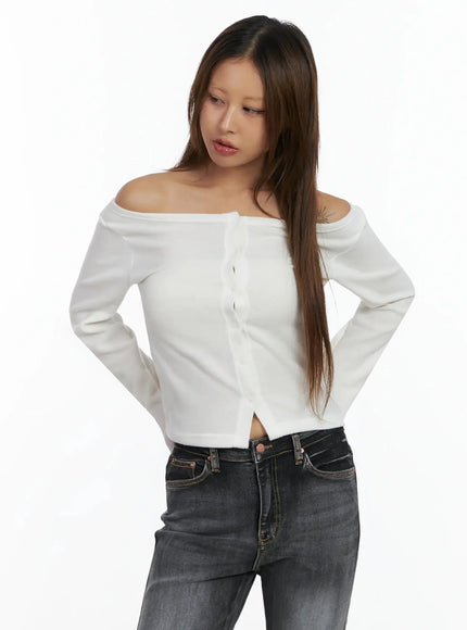 button-off-shoulder-cardigan-id503 / White