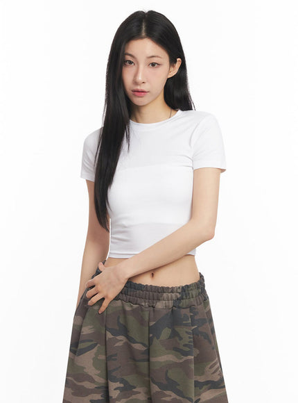 essential-cotton-crop-top-iy529 / White