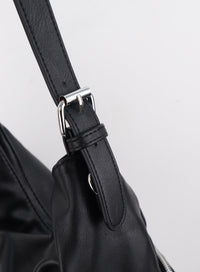 multi-pocket-chic-shoulder-bag-is301
