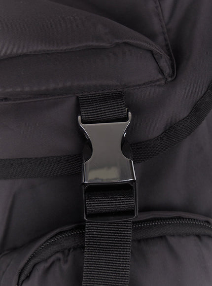 men-s-buckle-pocket-backpack-iy530