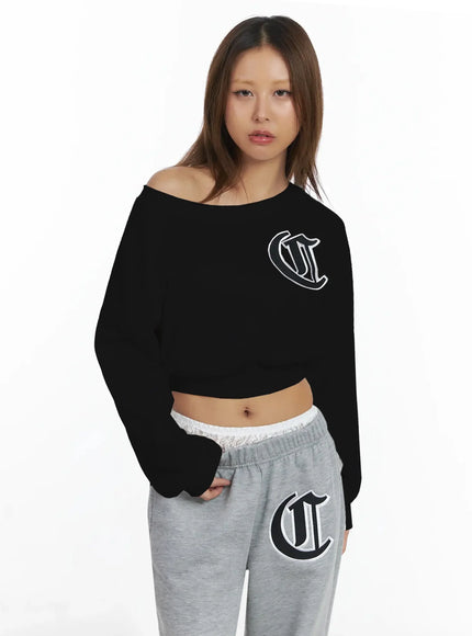 cozy-graphic-thermal-crop-sweatshirt-in528 / Black