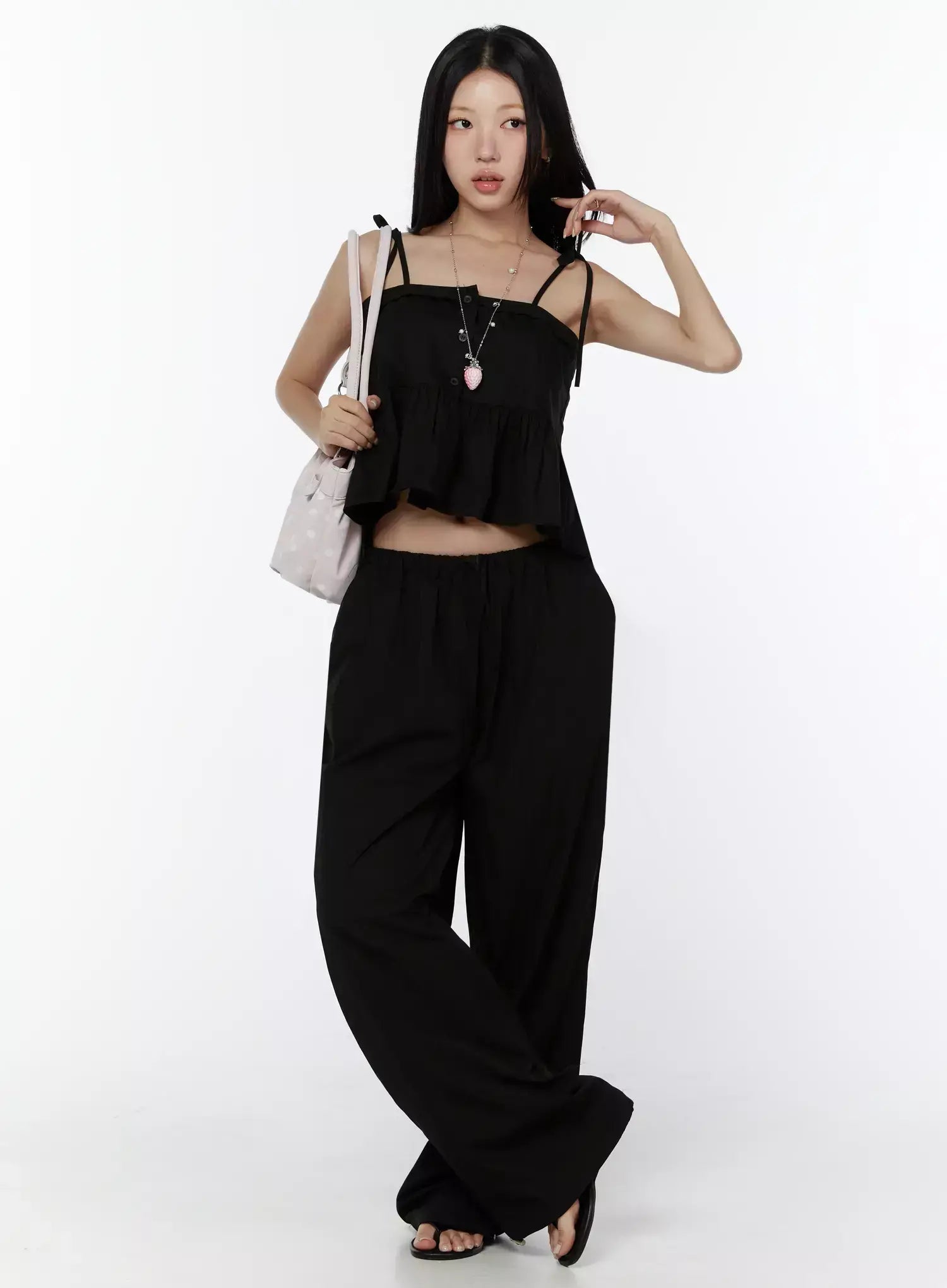 lace-trim-ruffle-blouse-iy526 / Black