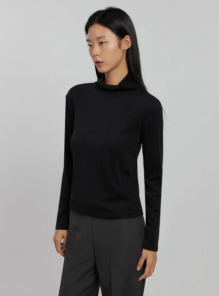 basic-turtleneck-top-ij508 / Black