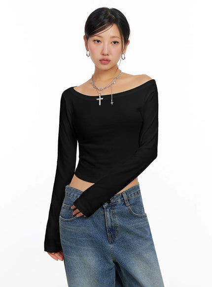 slim-fit-wide-neck-crop-top-ig527 / Black