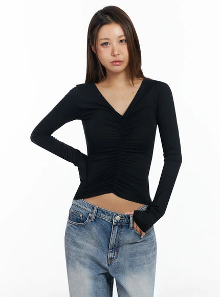 v-neck-shirred-long-sleeve-top-ia527 / Black
