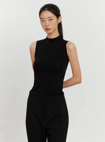 mock-neck-sleeveless-top-il528 / Black