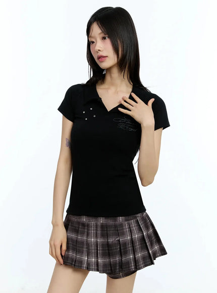 eyelet-graphic-collared-tee-iu524 / Black