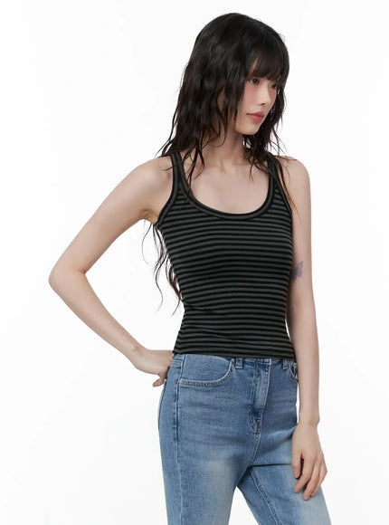 Striped U-Neck Tank Top IL528