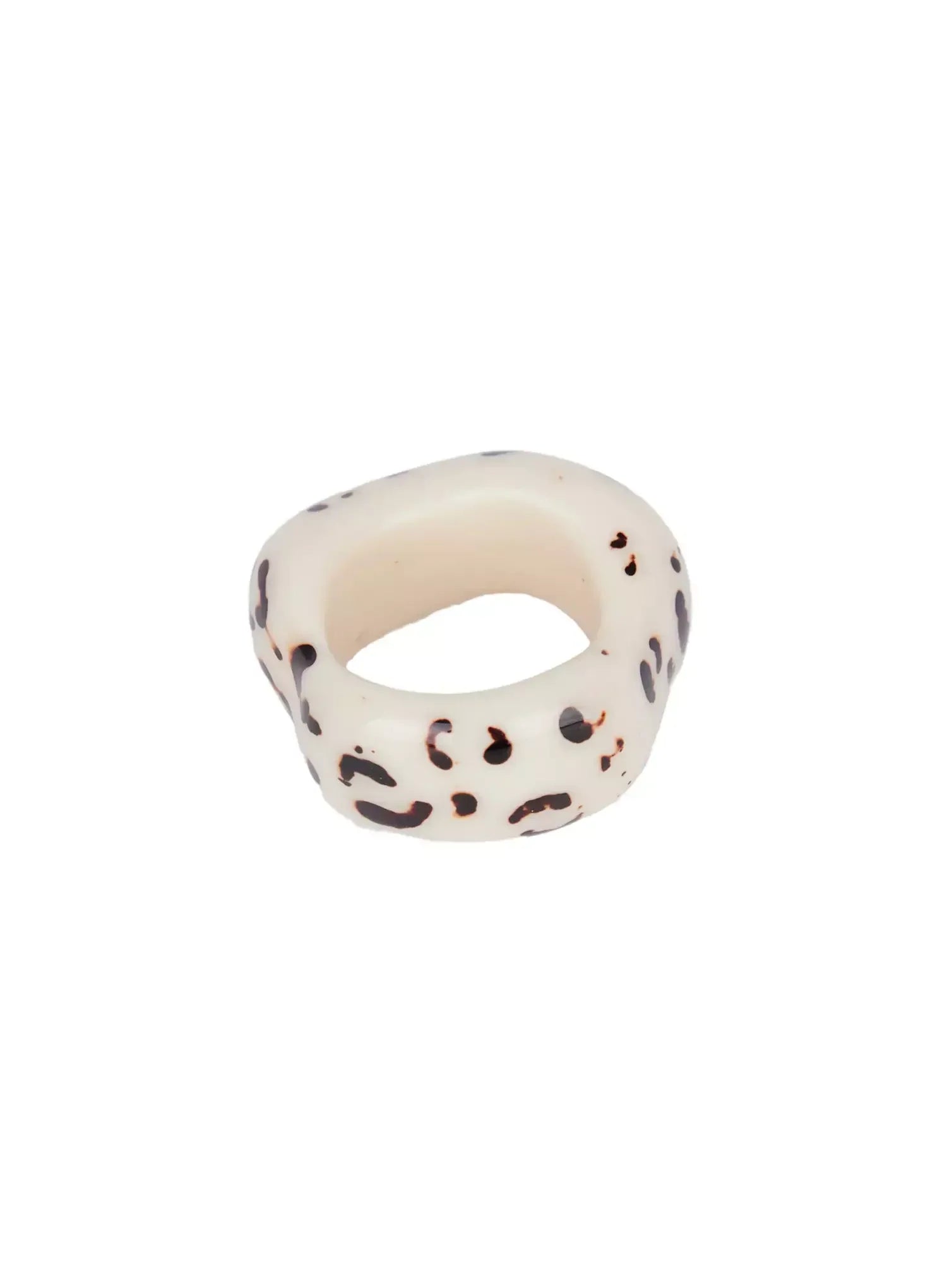 abstract-pattern-bold-ring-in528 / Light beige