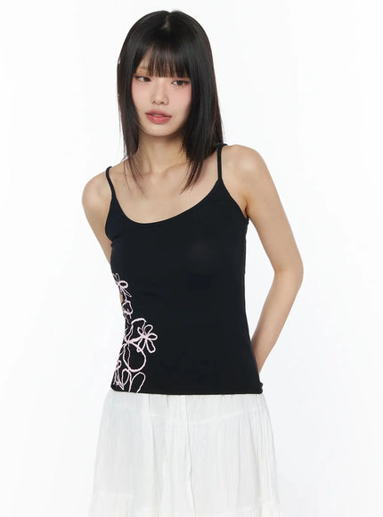 floral-embroidered-sleeveless-top-iy525 / Black