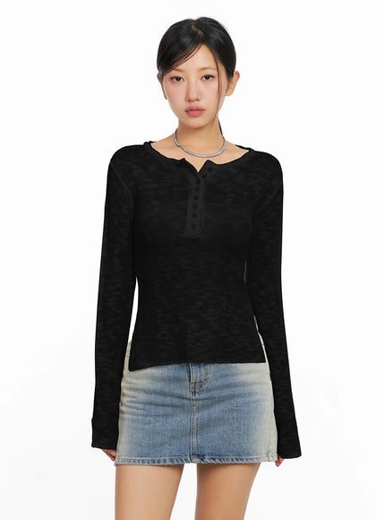 sheer-buttoned-neck-long-sleeve-top-ig527 / Black