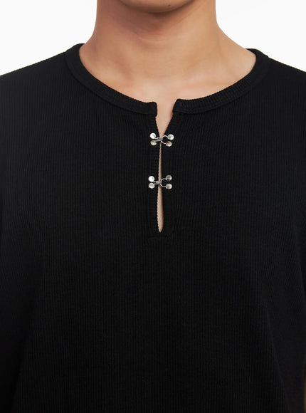 mens-henley-neck-short-sleeve-tee-iu519