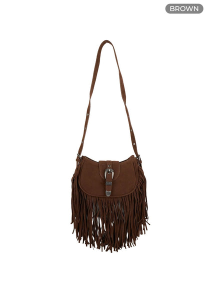 suede-fringe-buckle-shoulder-bag-is427 / Brown