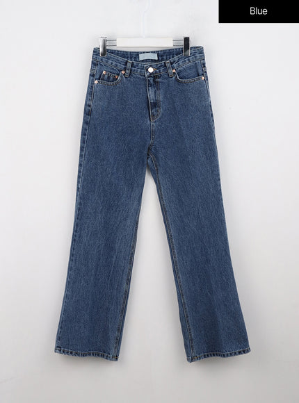 straight-leg-jeans-on324