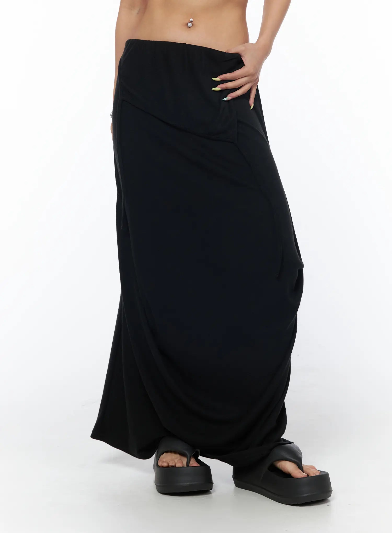 layered-pin-tuck-maxi-skirt-cu502