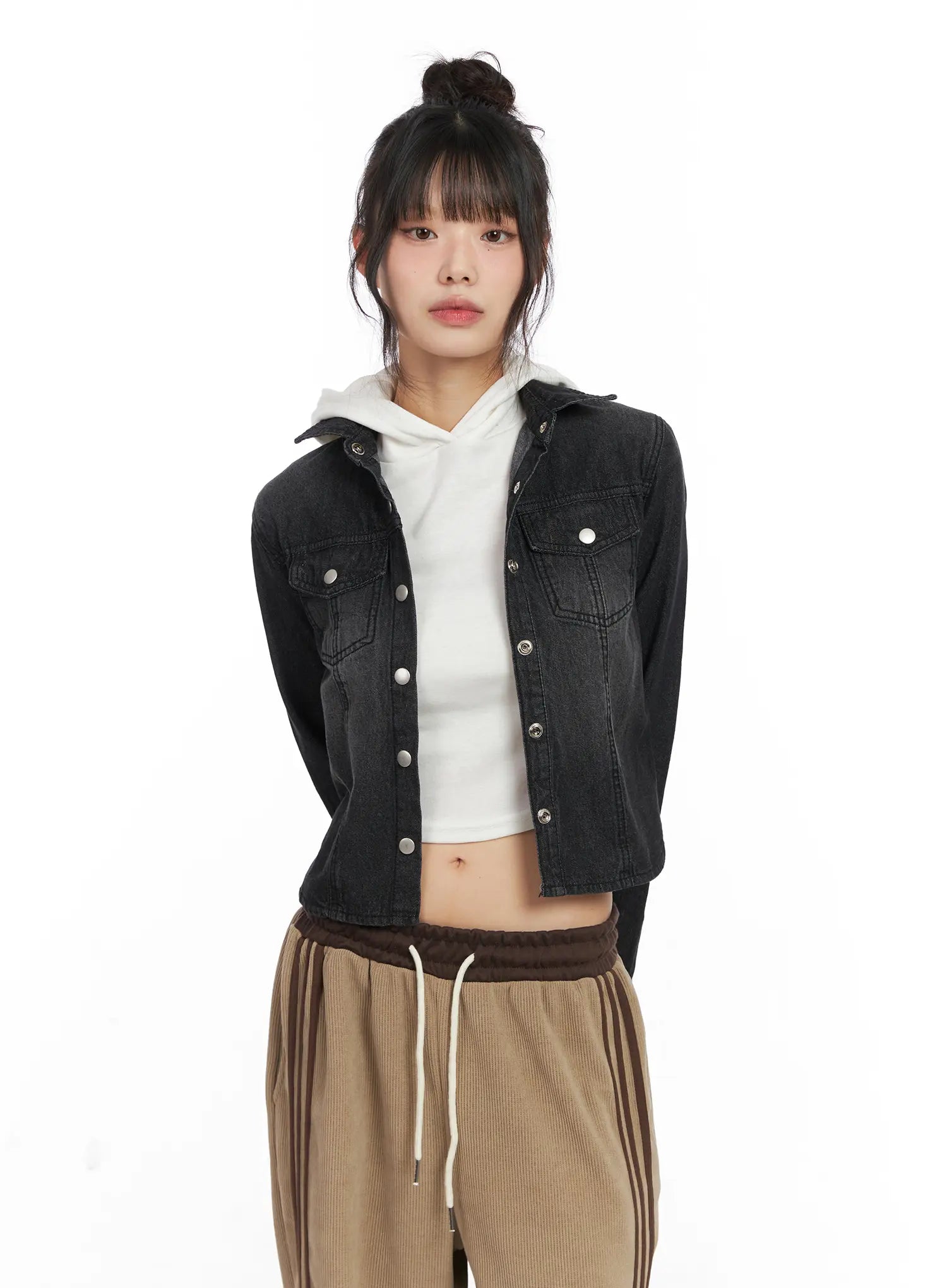 washed-cropped-denim-jacket-cn521