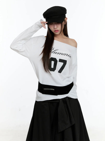 07-off-shoulder-long-sleeve-top-cs518