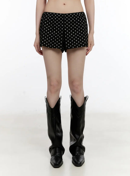 polka-dot-ruffle-detail-shorts-cl504
