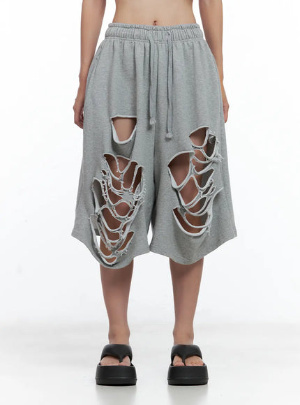 distressed-bermuda-sweatshorts-cl508