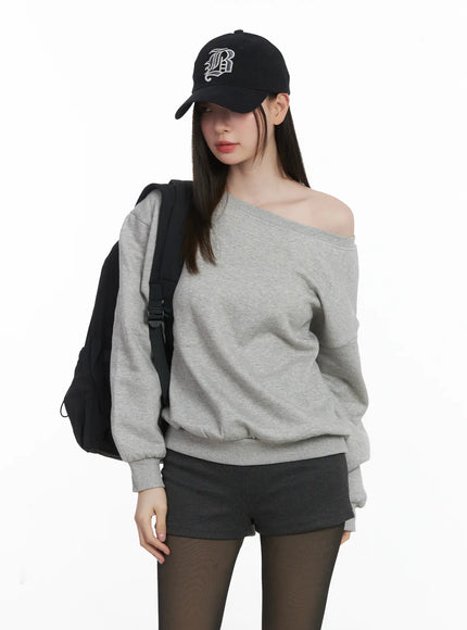 Loose-Fit Off-Shoulder Fleece Lined Sweatshirt CJ507