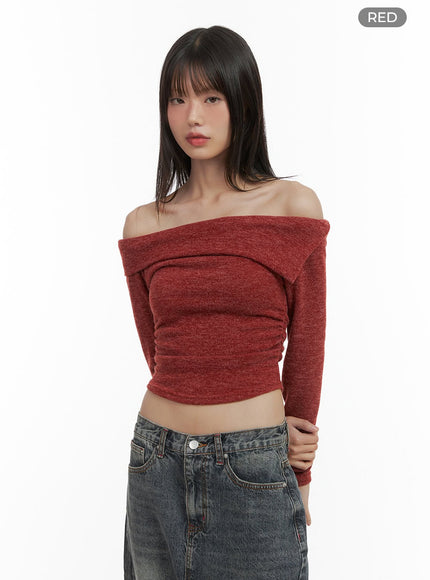 off-shoulder-cropped-knit-top-co410