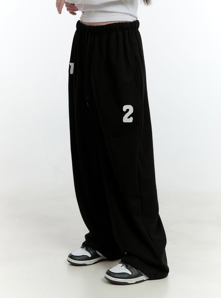 cozy-embroidered-wide-leg-sweatpants-cf506