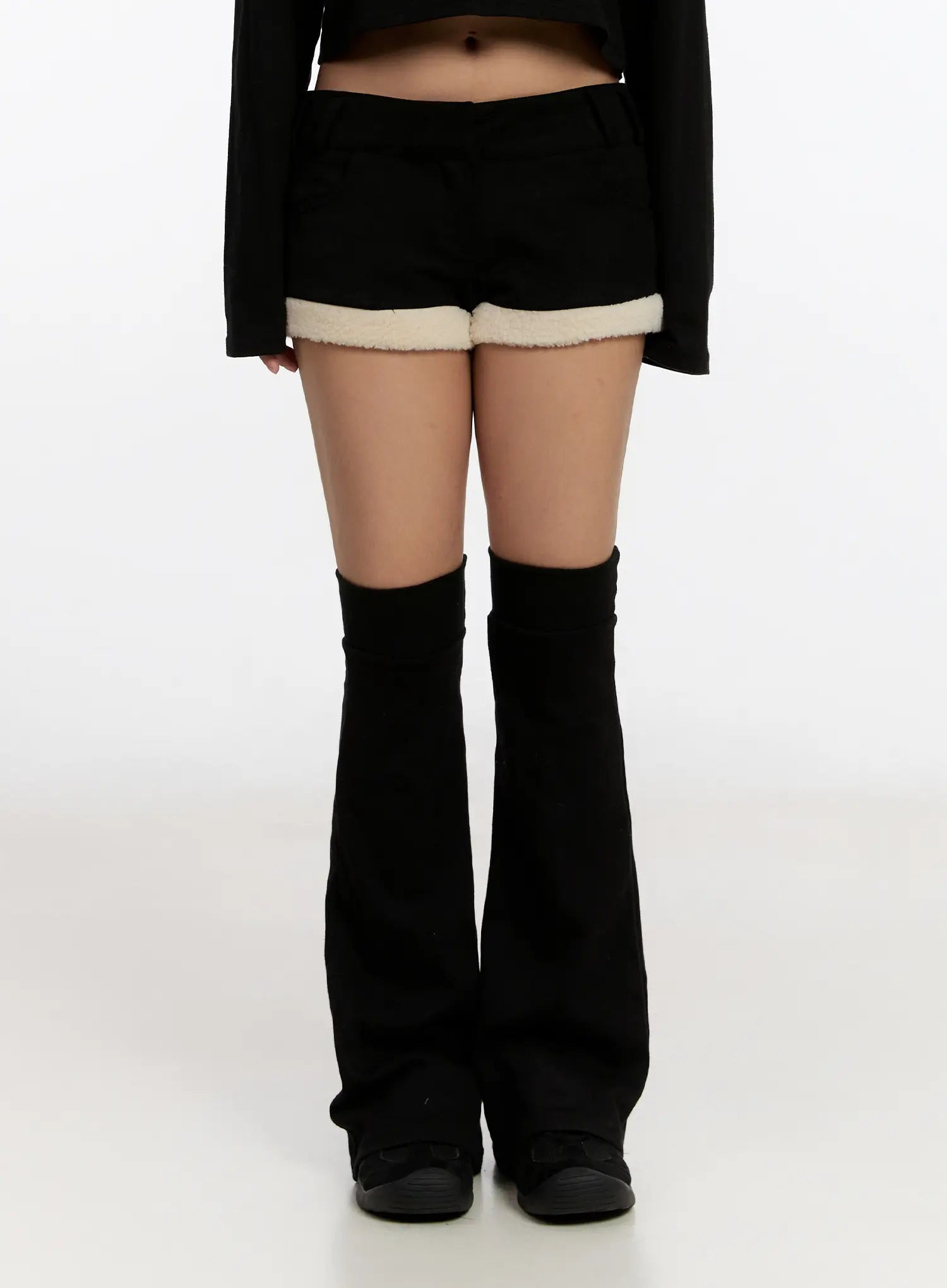 sherpa-lined-shorts-cn527