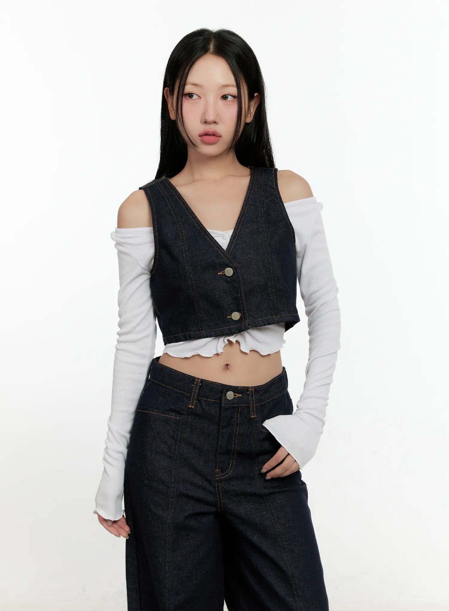 non-fade-button-denim-crop-vest-cn506