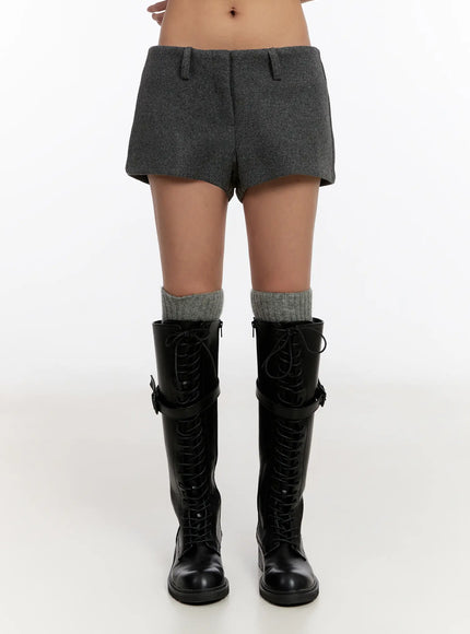 low-rise-wool-blended-shorts-cn527