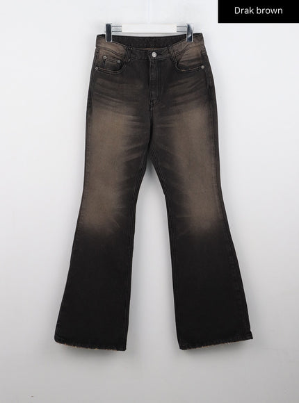 washed-bootcut-jeans-cn315