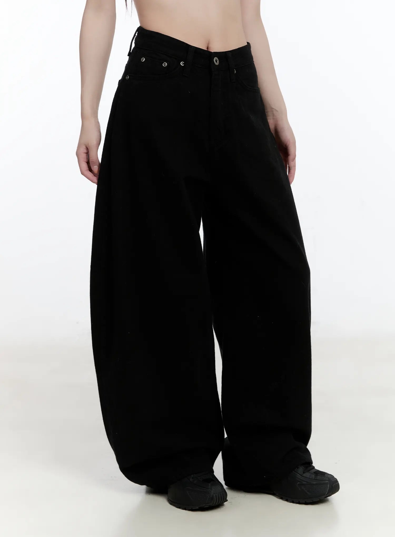 studded-wide-leg-fleece-lined-pants-cn525