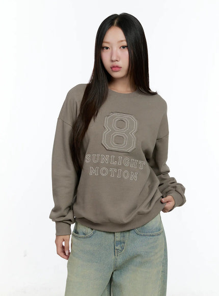embroidered-graphic-oversized-sweatshirt-cs518