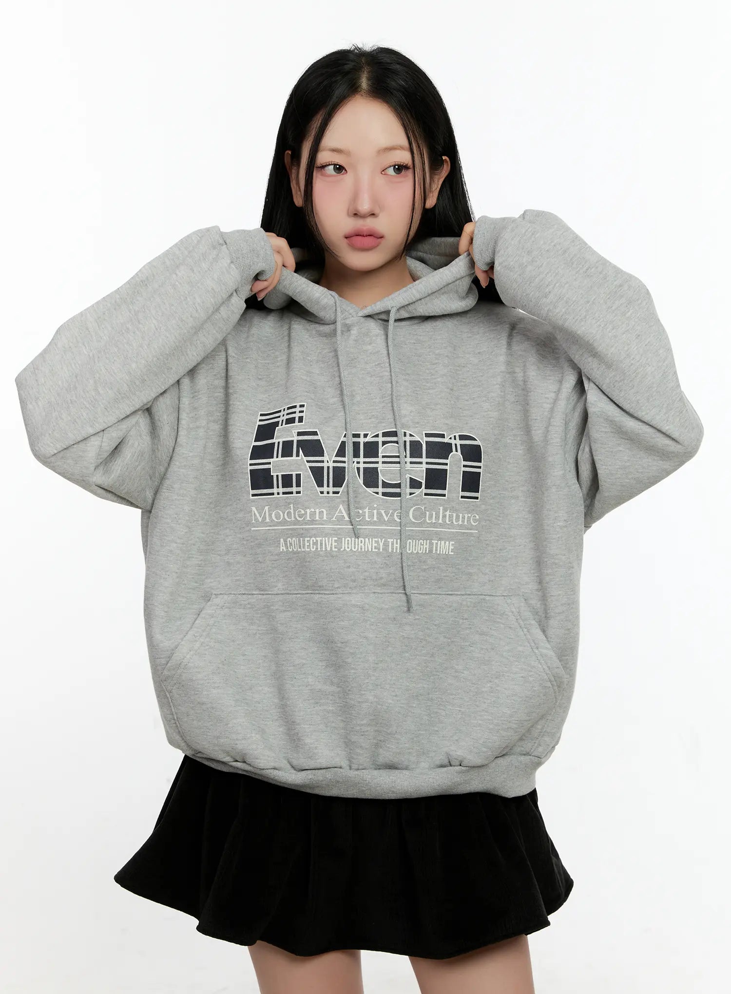cozy-graphic-hoodie-cn506