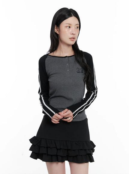 Two-Tone Lace Detail Top CS529