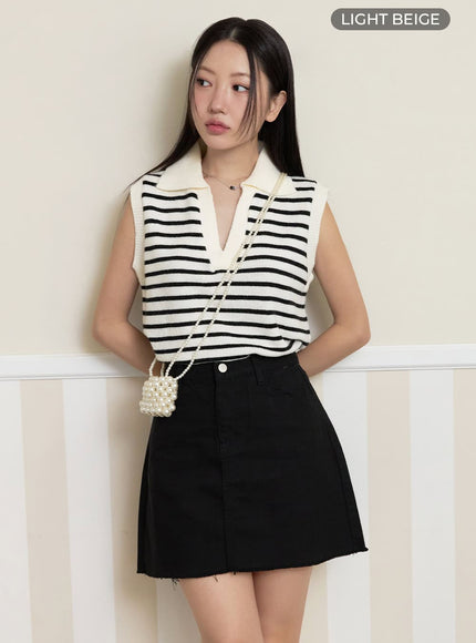 stripe-collar-sleeveless-knit-top-oy427