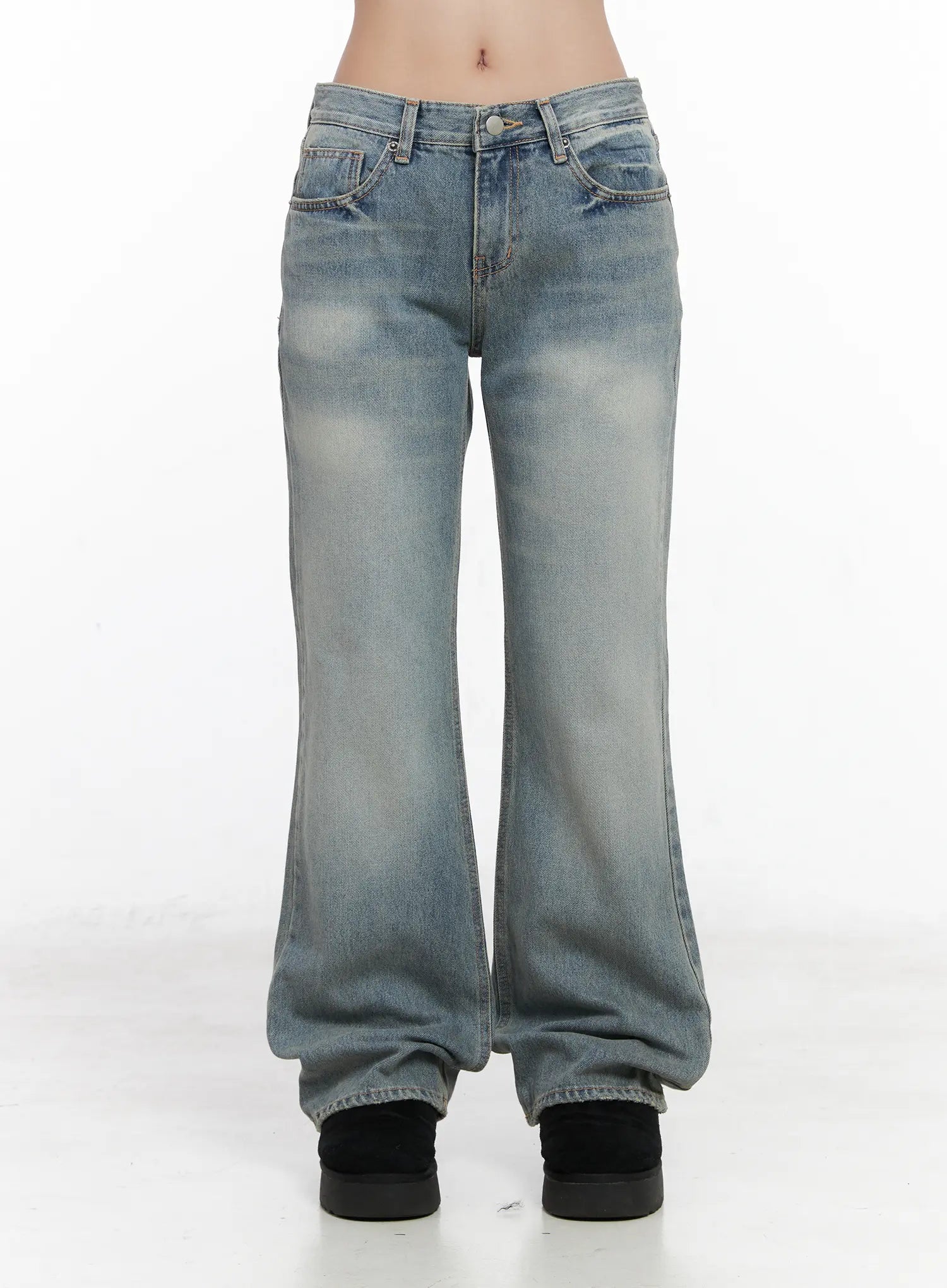 jayda-low-rise-washed-flared-jeans-cn514