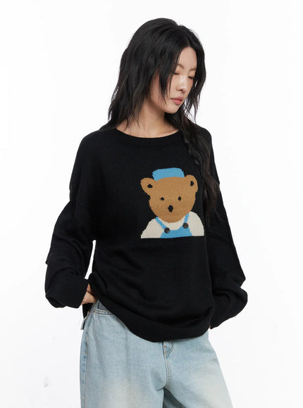 teddy-graphic-u-neck-sweater-co508 / Black
