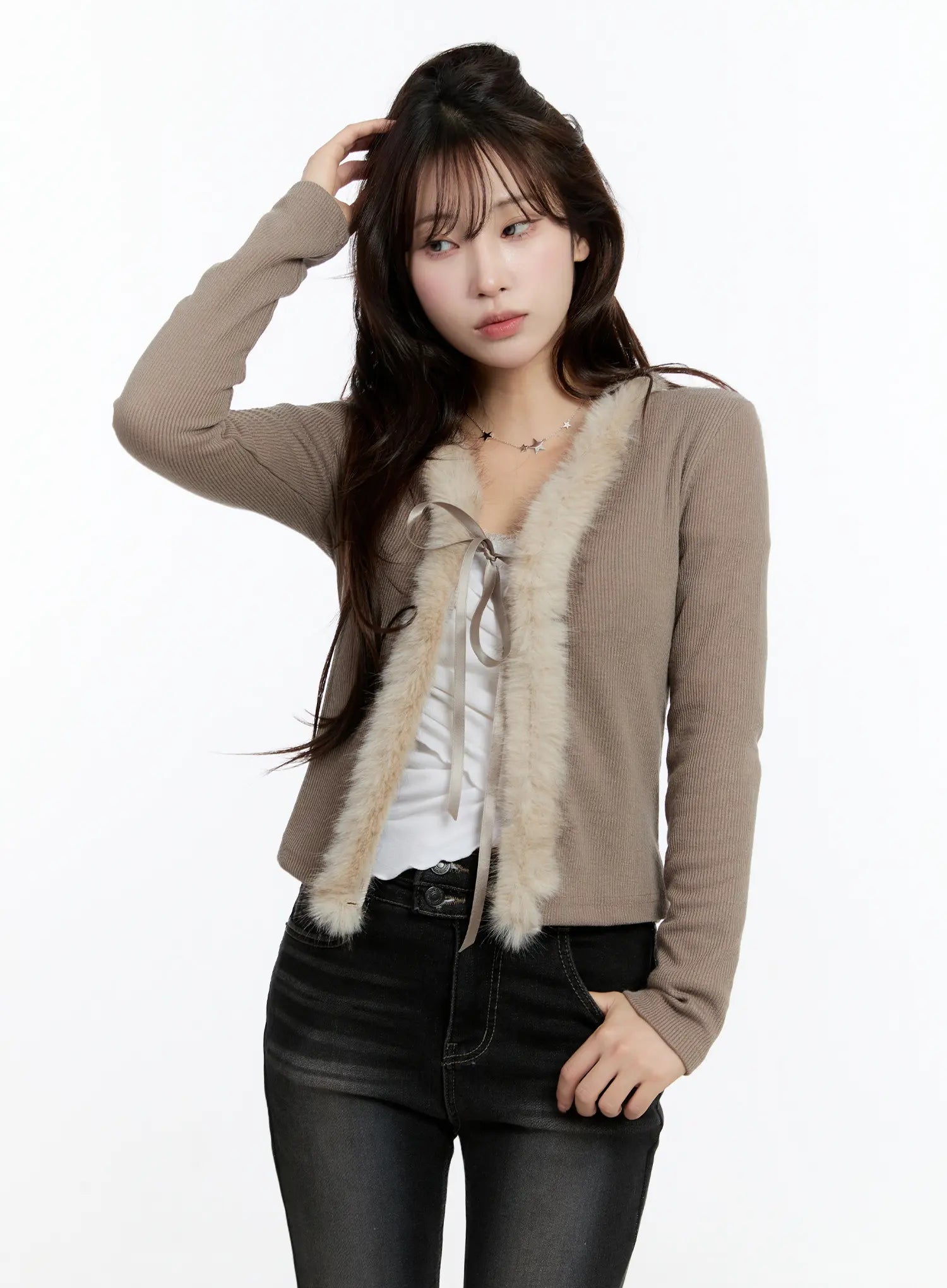 slim-fit-faux-fur-cardigan-cn524 / Beige