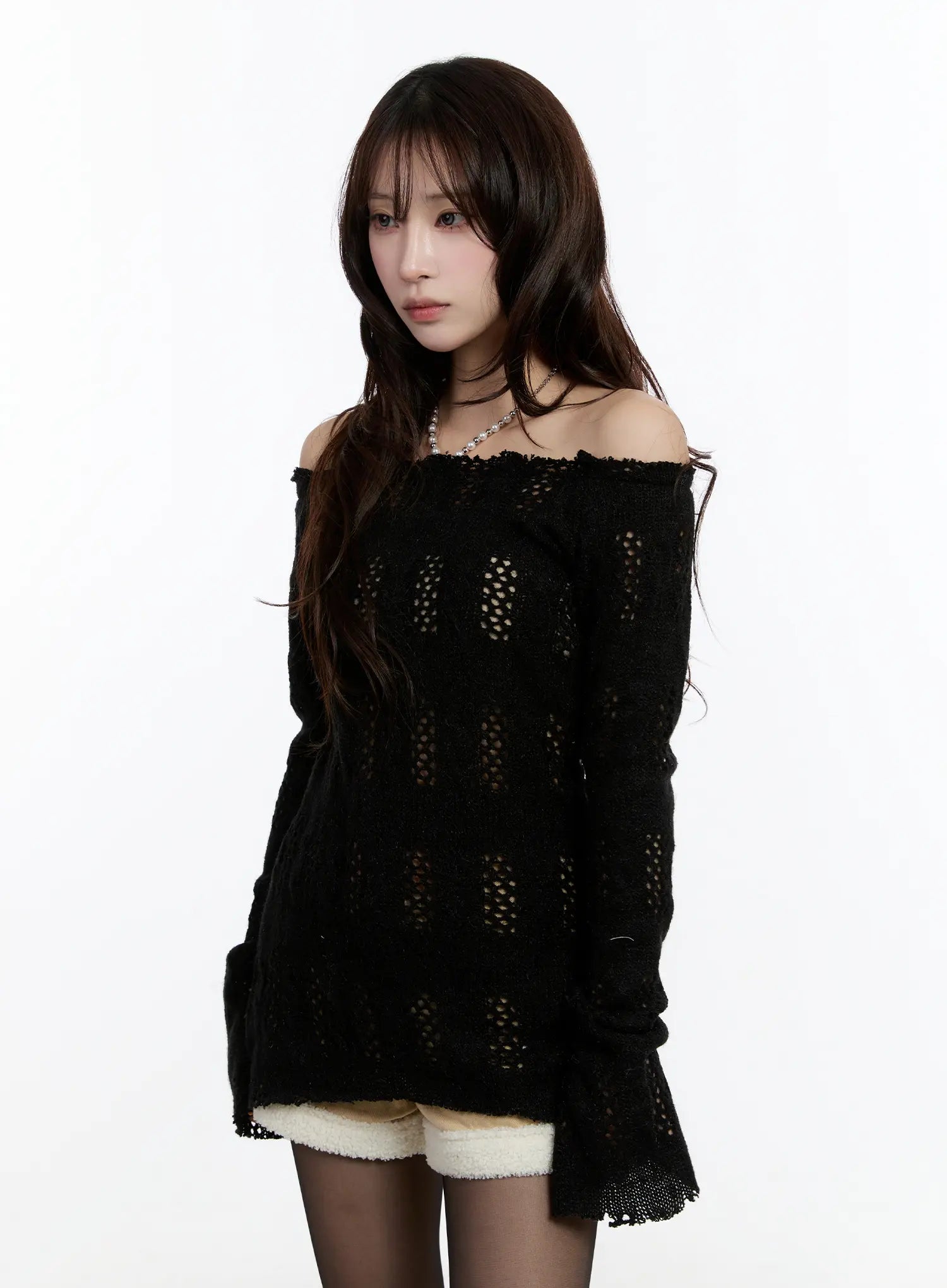 vintage-off-shoulder-knit-sweater-cn524 / Black