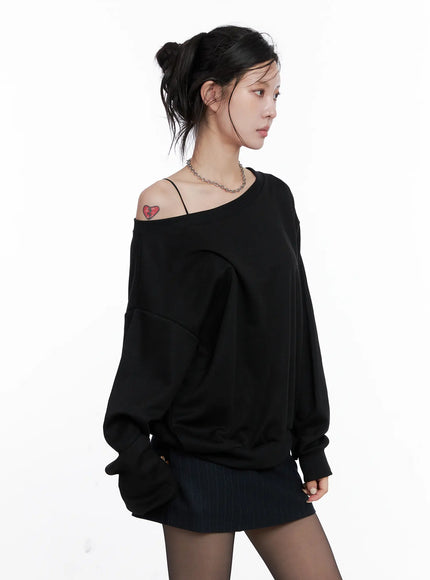 off-shoulder-loose-fit-sweatshirt-cs510 / Black
