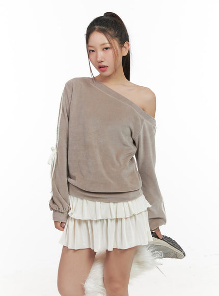 velvet-ribbon-one-shoulder-sweatshirt-cd411