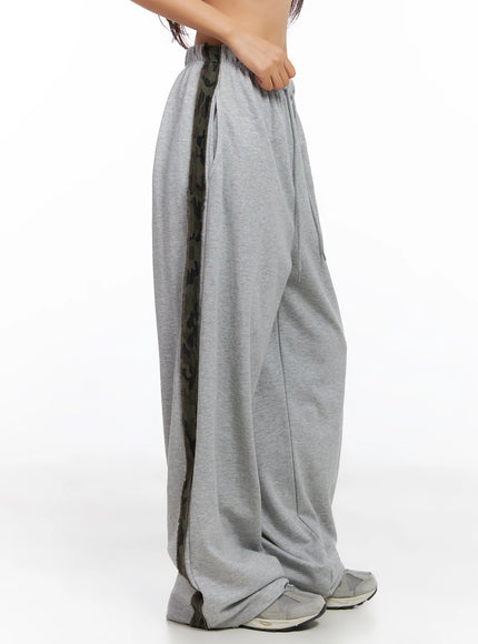 camo-accent-wide-leg-sweatpants-co514
