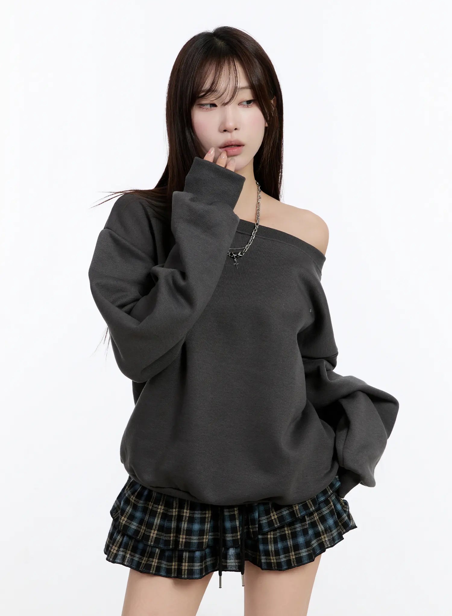 casual-off-shoulder-sweatshirt-cn524 / Dark gray