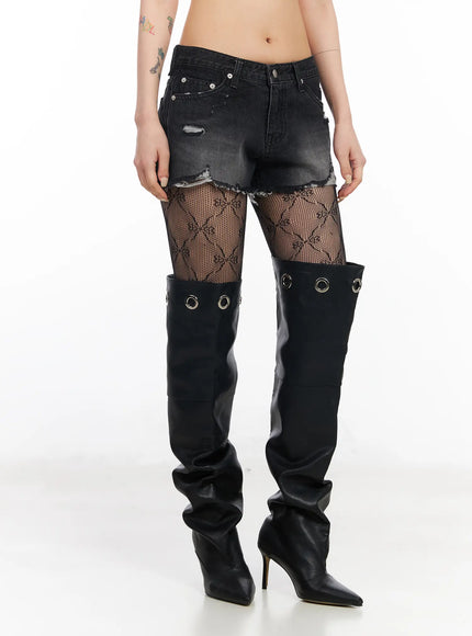 distressed-hem-denim-shorts-cd1202